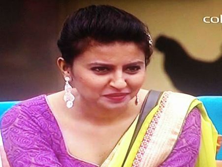 ಬಿಗ್ ಬಾಸ್ ಮನೆಯಿಂದ ಹೊರಬಿದ್ದ ಜಯಶ್ರೀ: ಫೇಸ್ ಬುಕ್ಕಿನಲ್ಲಿ ಮಿಶ್ರ ರಂಗು!