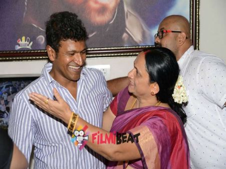 ಯಶ್ ಮನೆಗೆ ಪವರ್ ಸ್ಟಾರ್ ಪುನೀತ್ ರಾಜ್ ಕುಮಾರ್ ಎಂಟ್ರಿ