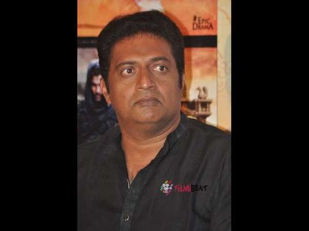 'ಇದೊಳ್ಳೆ ರಾಮಾಯಣ' ಆಯ್ತಲ್ಲ ಅಂದ್ರಂತೆ..! ಪ್ರಕಾಶ್ ರೈ