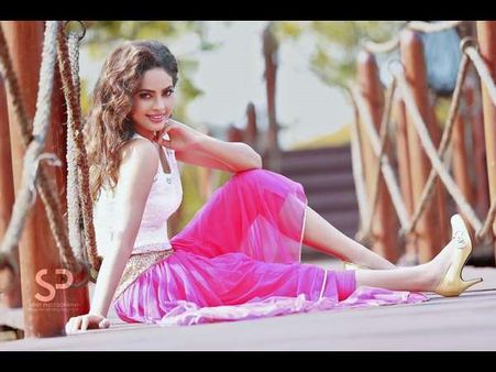 ಕಾಲಿವುಡ್ ನಲ್ಲಿ ಮತ್ತೊಂದು ಇನ್ನಿಂಗ್ಸ್ ಆರಂಭಿಸಿದ ಕನ್ನಡದ ಜಿಂಕೆಮರಿ ಬೆಡಗಿ