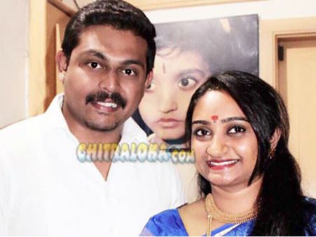 ಸ್ಯಾಂಡಲ್ ವುಡ್ 'ಶಿಷ್ಯ' ದೀಪಕ್ ಗೆ ಕಂಕಣ ಭಾಗ್ಯ ಕೂಡಿಬಂತು..!