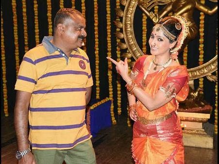 'ನೀರ್ ದೋಸೆ' ಅಡ್ಡದಲ್ಲಿ ಶಾರದಾಮಣಿ ಸುಮನ್ ರಂಗನಾಥ್