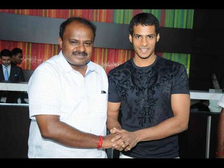 ಮಗನಿಗೆ ಮರುನಾಮಕರಣ ಮಾಡಿದ ಕುಮಾರಸ್ವಾಮಿ..!