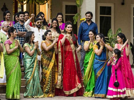 'ಸುವರ್ಣ ಸಂಕ್ರಾಂತಿ' ಸಂಭ್ರಮದಲ್ಲಿ ಸ್ಯಾಂಡಲ್ ವುಡ್ ಸೆಲೆಬ್ರಿಟೀಸ್!