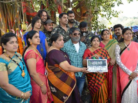 ಚಿತ್ರಗಳು: ವಿಜಿ 'ಮಾಸ್ತಿ ಗುಡಿ'ಗೆ ಅಮ್ಮಂದಿರಿಂದ ಮುಹೂರ್ತ