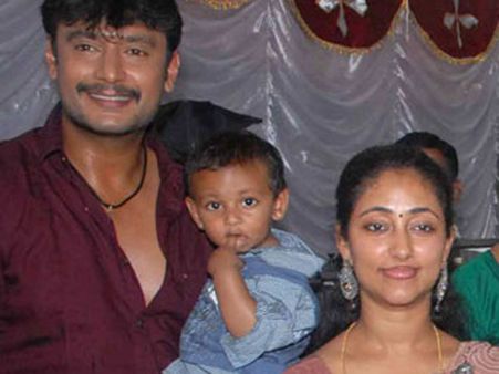 ಛೇ...ಪತ್ನಿ-ಪುತ್ರನ ಬಗ್ಗೆ ಇದೆಂಥಾ ಮಾತು ಆಡಿಬಿಟ್ಟರು ನಟ ದರ್ಶನ್..!?