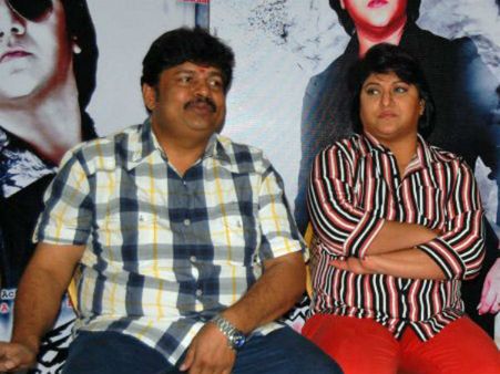 ಕೊಬ್ರಿ ಮಂಜು-ಇಮ್ರಾನ್ ವಿರುದ್ಧ ಗುಡುಗಿದ ಮಾಲಾಶ್ರೀ ಪತಿ ರಾಮು!