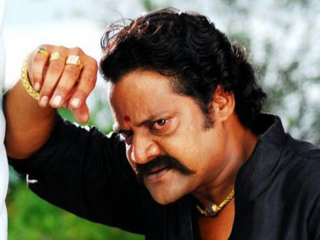 ಕೂದಲು ಕಟ್ ಮಾಡಿದ್ದಕ್ಕೆ ಲಿಫ್ಟ್ ಒಡೆದು ಹಾಕಿದ್ದ ರವಿಶಂಕರ್!