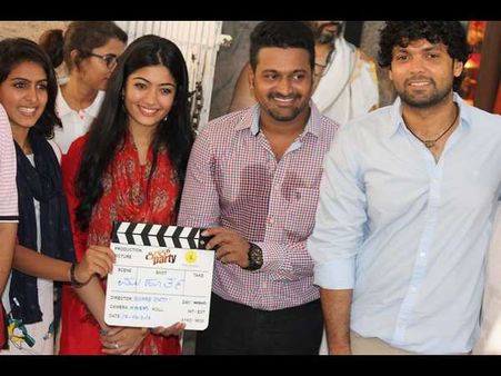 ಚಿತ್ರಗಳು: 'ಕಿರಿಕ್ ಪಾರ್ಟಿ' ಮುಹೂರ್ತ ಆಯ್ತು, ಇನ್ನು ಶೂಟಿಂಗ್ ಹಬ್ಬ