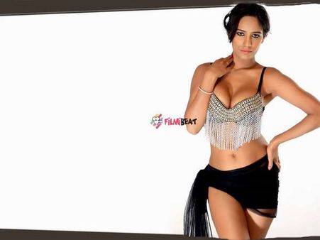 ಹಾರರ್ ಚಿತ್ರದ ಮೂಲಕ ಸ್ಯಾಂಡಲ್ ವುಡ್ ನಲ್ಲಿ ಪೂನಂ ಪಾಂಡೆ.!