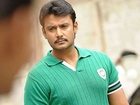 ದರ್ಶನ್ 'ಚಕ್ರವರ್ತಿ' ನಿರ್ಮಾಪಕ ಹಠಾತ್ ಬದಲಾವಣೆ.! ಕಾರಣ ಇದೇನಾ?