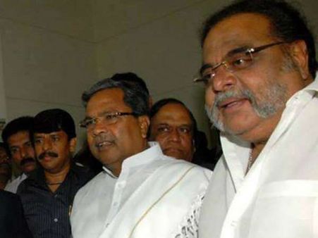 ಸಂಪುಟದಿಂದ ಅಂಬರೀಶ್ ಕಿಕ್ ಔಟ್: ಕನ್ನಡ ಚಿತ್ರೋದ್ಯಮ ಬಂದ್.!