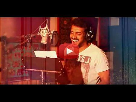 ವಿಡಿಯೋ: 'H2O' ಕುಡಿದು ಸಖತ್ ಆಗಿ ಹಾಡಿ-ಕುಣಿದ ಉಪೇಂದ್ರ