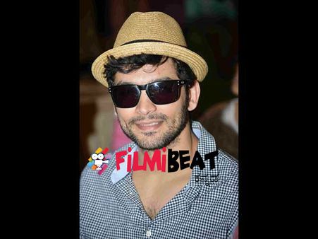 ಕಪ್ಪು ಕನ್ನಡಕ ಇಲ್ಲದೆ, ದಿಗಂತ್ ಮನೆಯಿಂದೀಗ ಆಚೆ ಬರಲ್ಲ.! ಯಾಕೆ.?