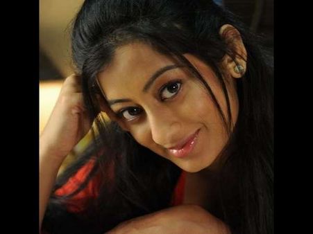 'ದೆವ್ವ' ಆಗಿ ನಿಮ್ಮನ್ನು ಕಾಡಲಿರುವ ಚೆಲುವೆ ತೇಜಸ್ವಿನಿ.!