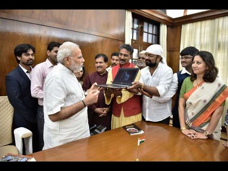 ಸ್ಯಾಂಡಲ್ ವುಡ್ ಹೊಸ ಇತಿಹಾಸ: ಕನ್ನಡ ಟ್ರೈಲರ್ ಲಾಂಚ್ ಮಾಡಿದ ಪ್ರಧಾನಿ ಮೋದಿ