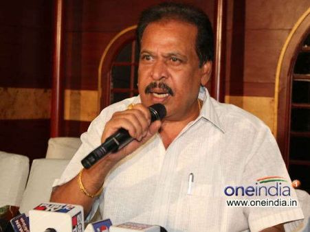 5 ಸ್ಟಾರ್ ಹೋಟೆಲ್ ನಲ್ಲಿ 'ಕಬಾಲಿ' ಶೋ ಖಂಡಿಸಿದ ಕನ್ನಡ ಪ್ರದರ್ಶಕರು