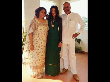 ಪ್ರೀತಿಯ ತಂದೆ ಕಳೆದುಕೊಂಡ ನಟಿ ನಿಧಿ ಸುಬ್ಬಯ್ಯ