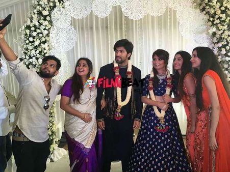 ನಿಶ್ಚಿತಾರ್ಥದ ವಜ್ರದುಂಗುರಕ್ಕೆ ಯಶ್ ಫೆವಿಕಾಲ್