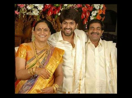 ಯಶ್-ರಾಧಿಕಾ ನಿಶ್ಚಿತಾರ್ಥ: ಹುಡುಗನ ತಾಯಿ ಏನಂತಾರೆ.?