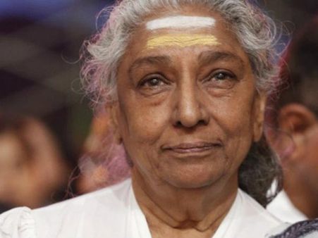 ಸಾಮಾಜಿಕ ಜಾಲತಾಣದಲ್ಲಿ ಗಾನ ಕೋಗಿಲೆಯನ್ನು ಕೊಂದ ಮೂರ್ಖರು