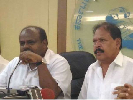 ಪರಭಾಷೆ ಚಿತ್ರಗಳ ದಬ್ಬಾಳಿಕೆ ವಿರುದ್ಧ ಎಚ್.ಡಿ.ಕುಮಾರಸ್ವಾಮಿ ಗುಡುಗು!