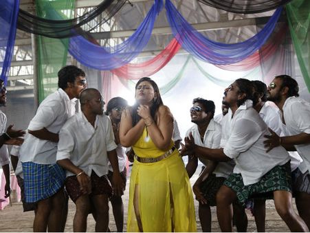 'ಮರಿ ಟೈಗರ್' ಜೊತೆ ಪಕ್ಕಾ ಲೋಕಲ್ ಸ್ಟೆಪ್ ಹಾಕಿದ ನೀತು ಶೆಟ್ಟಿ