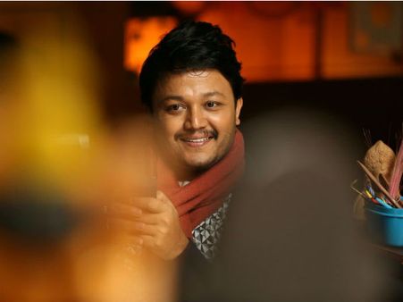 ಫೋಟೋ ನೋಡಿ: ಸ್ಟೈಲಿಶ್ ಆಗಿದೆ ಗಣೇಶ್ 'ಮುಗುಳ್ನಗೆ'