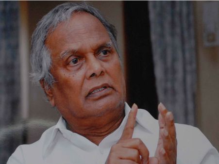 'ಬಂಗಾರದ ಮನುಷ್ಯ' ಸಿದ್ದಲಿಂಗಯ್ಯ ಕುರಿತು ಸಾಕ್ಷ್ಯಚಿತ್ರ: ವಾರ್ತಾ ಇಲಾಖೆ ಚಿಂತನೆ!