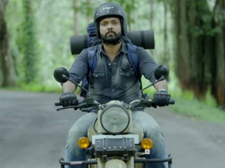 ಸಂಡೆ ಸ್ಪೆಷಲ್ : ಕಾಗದದ ದೋಣಿಯಲ್ಲಿ ಕೂತು ಈ ಹಾಡು ಗುನುಗಿ!