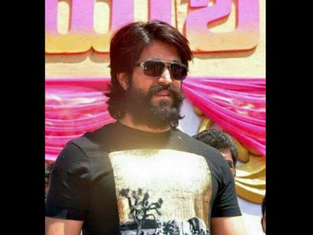 'ಕೆ.ಜಿ.ಎಫ್'ಗಾಗಿ ಯಶ್ ಅವರ ಹೊಸ ಲುಕ್ ನೋಡಿ