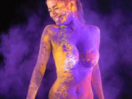 ವಿಡಿಯೋ: ಪೂನಂ ಪಾಂಡೆ 'ರಂಗಿನಾಟ', ಪಡ್ಡೆ ಹುಡುಗರ ಕಣ್ಣಿಗೆ ಹಬ್ಬದೂಟ!