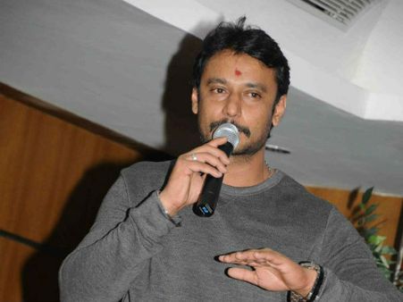 ಯಾರ್ರೀ ಹೇಳಿದ್ದು 'ದಾಸ' ದರ್ಶನ್ ಗೆ ಇಂಗ್ಲೀಷ್ ಬರಲ್ಲ ಅಂತ.?!