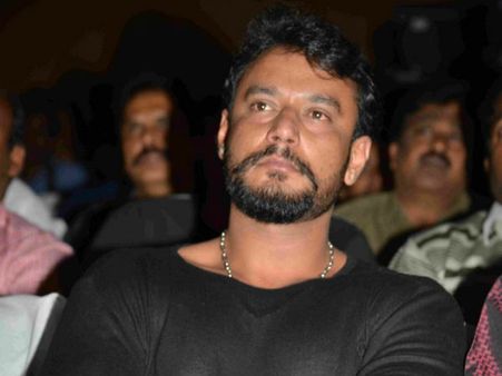 ಡಬ್ಬಿಂಗ್ ವಿರುದ್ಧ ಬೀದಿಗಿಳಿದು ಡಿಚ್ಚಿ ಕೊಟ್ಟ 'ದಾಸ' ದರ್ಶನ್.!