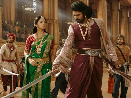 'ಬಾಹುಬಲಿ' ಚಿತ್ರಕ್ಕಿಂತ 'ಬಾಹುಬಲಿ-2' ಸೂಪರ್ ಆಗಿದ್ಯಂತೆ.! ಹೇಳಿದವರ್ಯಾರು ಗೊತ್ತೇ.?