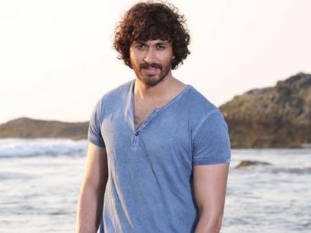 ಯೋಗೀಶ್ ದ್ವಾರಕೀಶ್ ನಿರ್ಮಾಣದಲ್ಲಿ 'ರೋಗ್' ಇಶಾನ್ 2ನೇ ಚಿತ್ರ