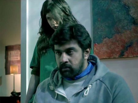 ವಿಮರ್ಶೆ: ಕ್ಷಣ ಕ್ಷಣಕ್ಕೂ ಕುತೂಹಲ ಕೆರಳಿಸುವ 'ಆಕೆ'