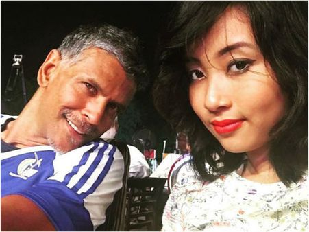 51 ವರ್ಷದ ನಟನಿಗೆ ಚಿಕ್ಕ ವಯಸ್ಸಿನ ಹುಡುಗಿ ಜೊತೆ ಲವ್!