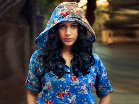 'ವಿಲನ್' ಬಳಗದ ಆಸೆಗೆ ತಣ್ಣೀರೆರಚಿದ ತೆಲುಗು ಹುಡುಗಿ.!