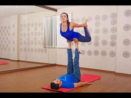 ಹಾಟ್ ಹುಡುಗಿ ಸಂಜನಾ ಅವರ ಮೈ ಜುಮ್ಮೆನಿಸುವ 'ಯೋಗಾಭ್ಯಾಸ'.!