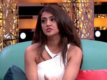 ಎಲ್ಲ ಕಲಾವಿದರಿಗೂ 'ಟೀಕೆ' ಇರಲೇಬೇಕು ಎಂದ ನಟಿ ಐಂದ್ರಿತಾ ರೇ.!