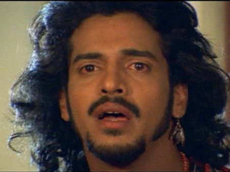 ಉಪೇಂದ್ರ ಅವರಿಗೋಸ್ಕರ ಈ ಹುಚ್ಚು ಅಭಿಮಾನಿ ಏನೆಲ್ಲಾ ಮಾಡಿದ್ದಾನೆ ನೋಡಿ....