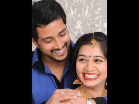 ಲವ್ಲಿಸ್ಟಾರ್ ಪ್ರೇಮ್ ದಂಪತಿಗೆ ವಿವಾಹ ವಾರ್ಷಿಕೋತ್ಸವದ ಸಂಭ್ರಮ