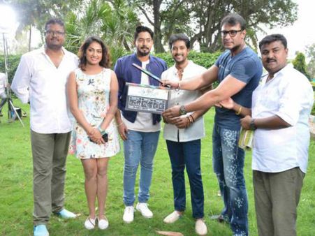 ದಿನಕರ್ ನಿರ್ದೇಶನದ 'ಲೈಫ್ ಜೊತೆ ಒಂದು ಸೆಲ್ಫಿ' ಚಿತ್ರಕ್ಕೆ ಶುಭಾರಂಭ