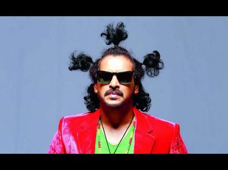 ರಾಜಕೀಯಕ್ಕಾಗಿ ದೊಡ್ಡ ದೊಡ್ಡ ಚಿತ್ರಗಳನ್ನ ಕೈಬಿಟ್ಟ ರಿಯಲ್ ಸ್ಟಾರ್