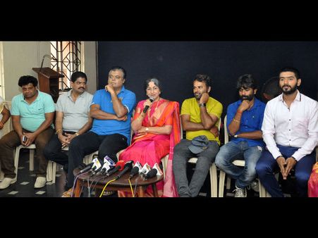 ಸೆಪ್ಟೆಂಬರ್ 29 ರಂದು 'ಅಂಬರ್ ಕ್ಯಾಟರರ್ಸ್' ಧ್ವನಿಸುರುಳಿ ಬಿಡುಗಡೆ