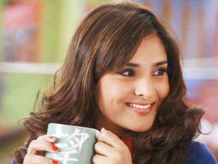 ಅಂತೆ-ಕಂತೆಯೆಲ್ಲ ಸುಳ್ಳಿನ ಬೊಂತೆ ಎಂದ ನಟಿ ರಮ್ಯಾ