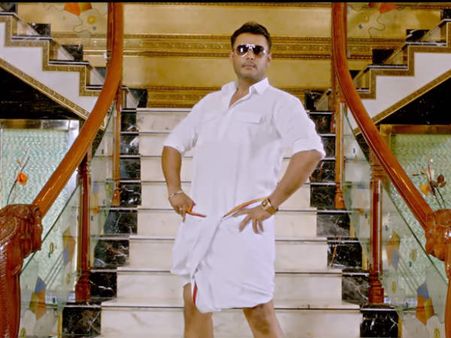 ಸಾಮಾಜಿಕ ಜಾಲತಾಣಗಳಲ್ಲಿ ಹವಾ ಎಬ್ಬಿಸಿದ ದರ್ಶನ್ 'ತಾರಕ್' ಟೀಸರ್