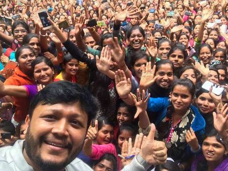 ಗೋಲ್ಡನ್ ಸ್ಟಾರ್ ಗಣೇಶ್ ಕೇಳಿದ್ದಕ್ಕೆ ಕಾಲೇಜಿಗೆ ರಜೆ ಕೊಟ್ರಂತೆ.!