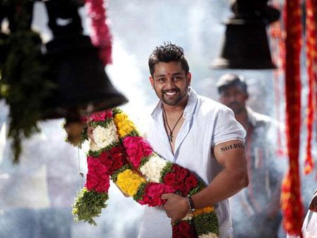 ಧ್ರುವ ಸರ್ಜಾಗಾಗಿ ಕಥೆ ಬರೆಯುತ್ತಾರಂತೆ ಬಾಲಿವುಡ್ ಸ್ಟಾರ್ ರೈಟರ್ ಶಗುಫ್ತಾ ರಫೀಕ್!